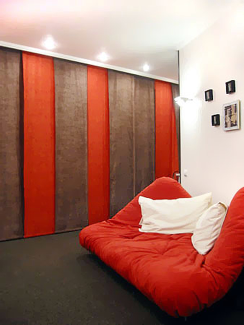 Kiev apartment, guest room 
