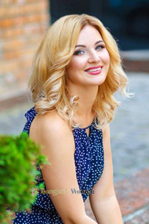 173786 - Lyudmila Age: 40 - Ukraine