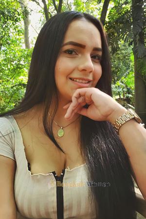 203123 - Yorichlei Age: 25 - Colombia