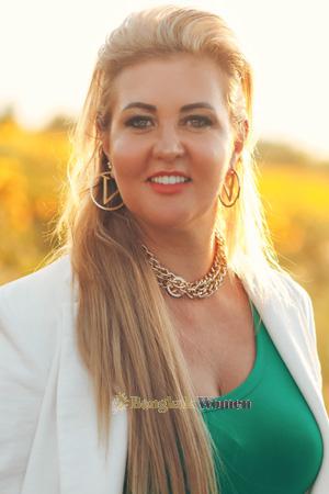 205570 - Elena Age: 48 - Ukraine