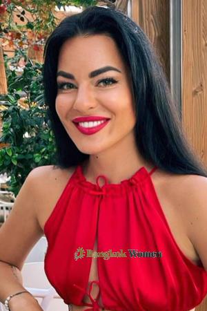 210025 - Maryna Age: 32 - Spain