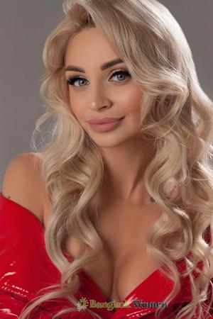 211232 - Olena Age: 28 - Ukraine