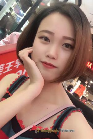 215694 - Eileen Age: 25 - China