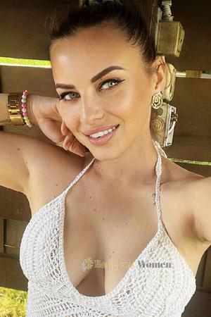 218031 - Yuliia Age: 37 - Ukraine