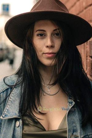 222104 - Ludmila Age: 34 - Russia