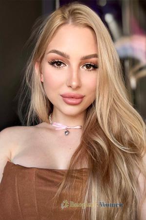 224862 - Karyna Age: 22 - Ukraine