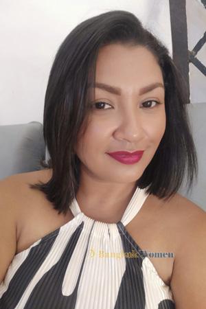 225116 - Yesenia Age: 39 - Colombia