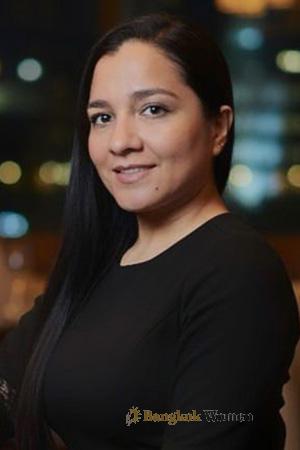 225204 - Yamile Age: 36 - Colombia