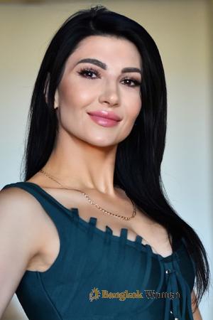 225257 - Yuliia Age: 47 - Ukraine