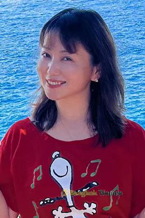 225628 - Lily Age: 51 - China